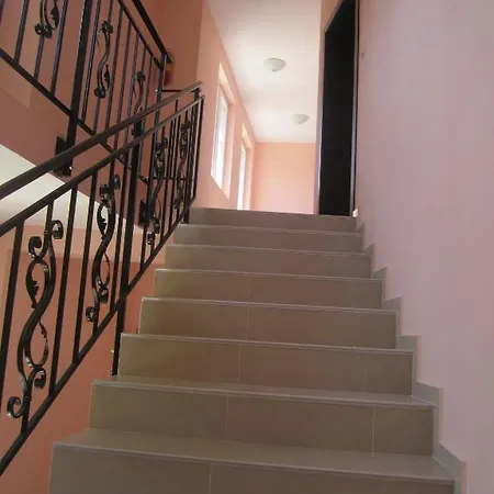 Akra * Черноморец