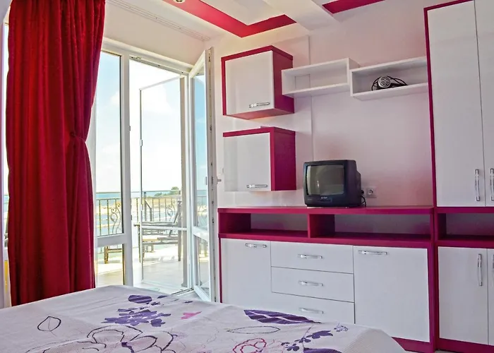 Akra * Tchernomorets