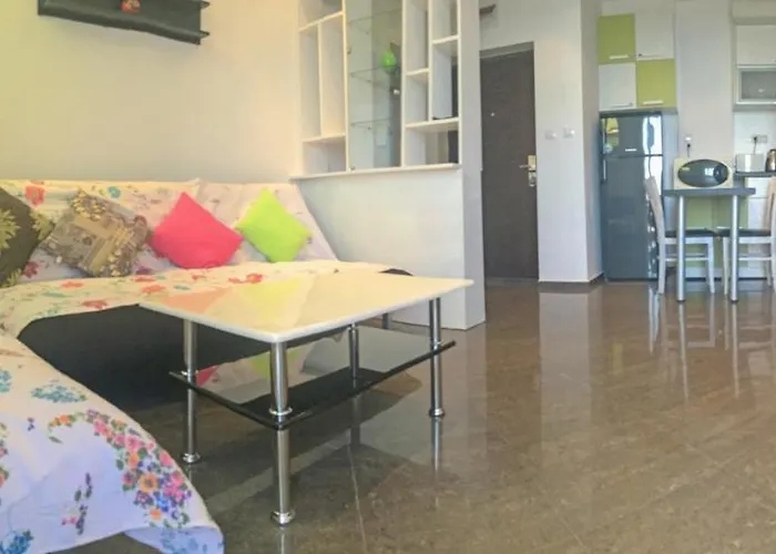 Akra * Tchernomorets